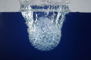Dinge ins Wasser / Things into the water